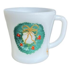 Vintage Federal Heat Proof Milk Glass D Handle Mug Christmas Pattern